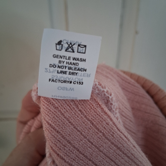 Adidas Soft Pink Ribbed Knit Logo Beanie - Picture 6 of 8